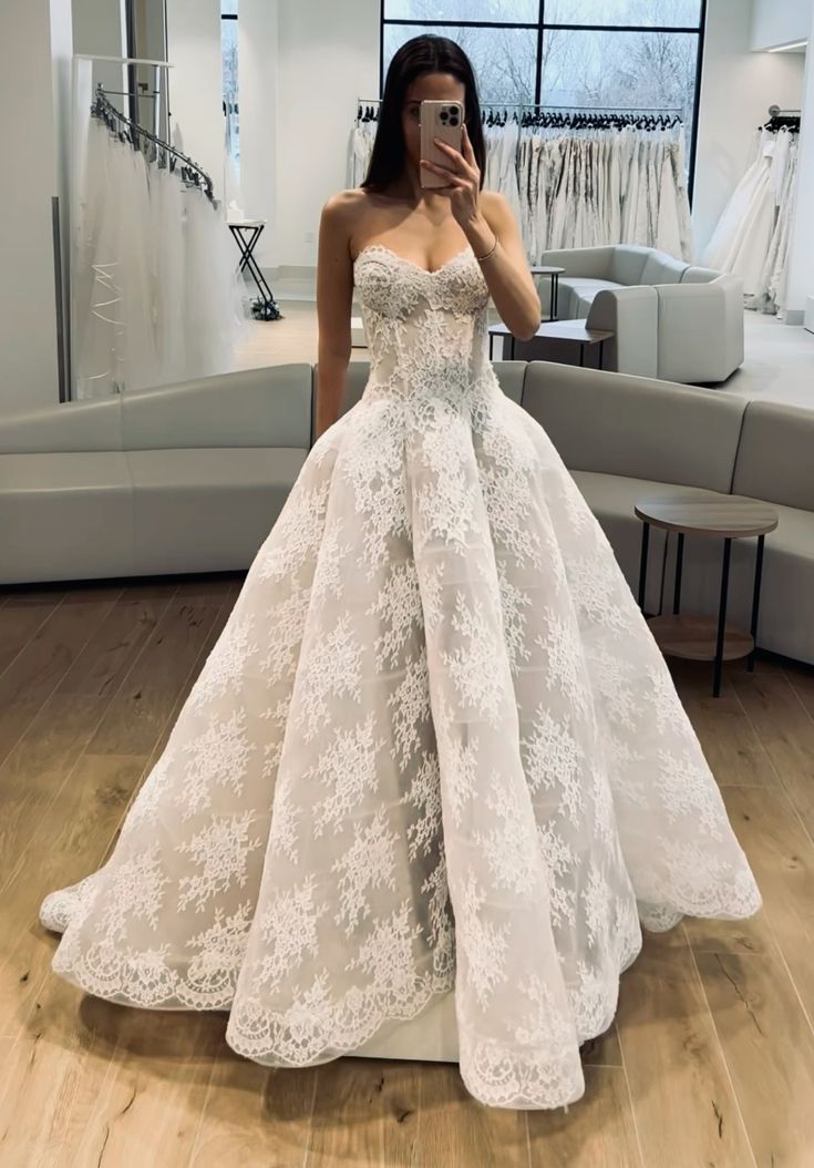Strapless Lace Long Wedding Dresses Bridal Gown