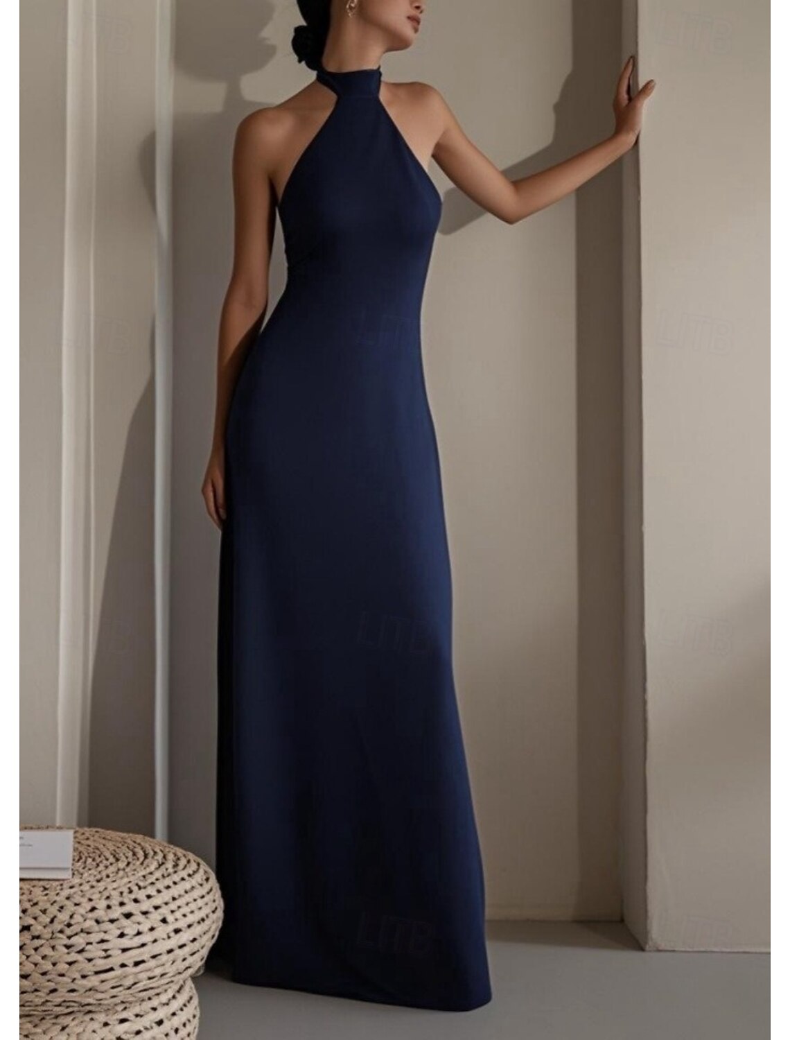 A-Line Evening Gown Elegant Dress Formal Evening Party Floor Length Sleeveless Halter Neck Italy Satin Backless with Strappy