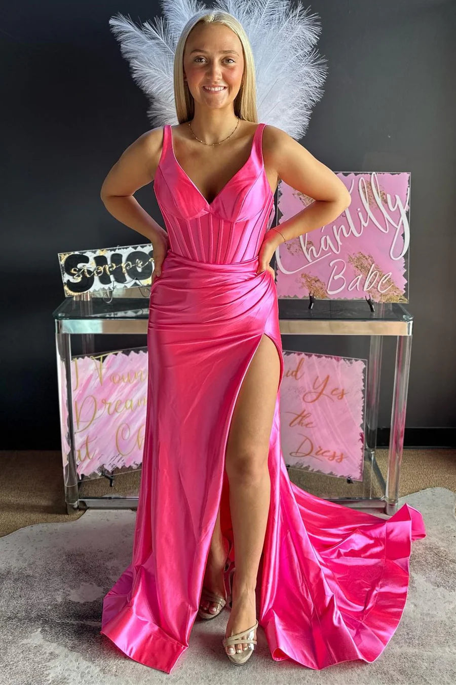Pink V-neck pleated mermaid long formal dress with slit