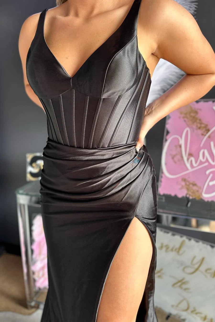 Pink V-neck pleated mermaid long formal dress with slit