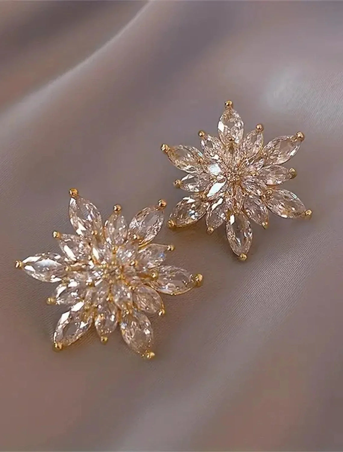 DingJiDress Women's Earrings Fine Jewelry Classic Flower Stylish Simple Earrings Jewelry Golden For Wedding Party 1 Pair