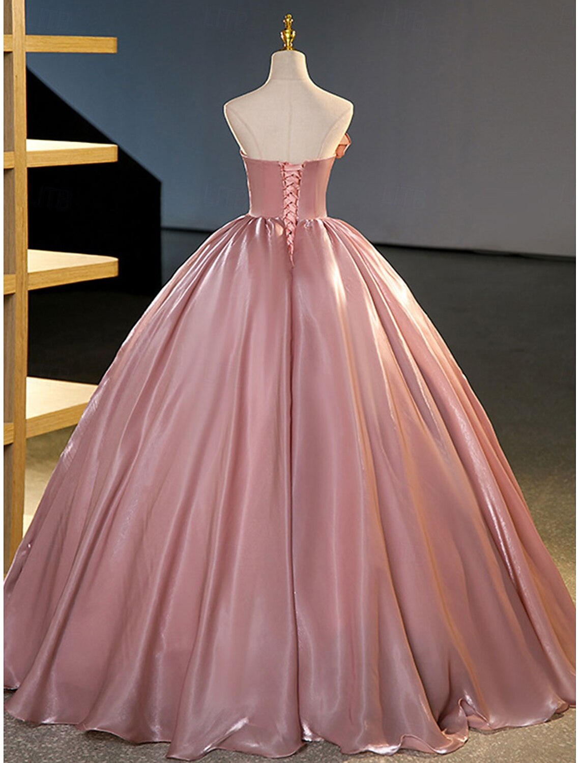 Ball Gown A-Line Quinceanera Dresses Elegant Dress Wedding Wedding Guest Floor Length Sleeveless Strapless Organza Backless with Pleats