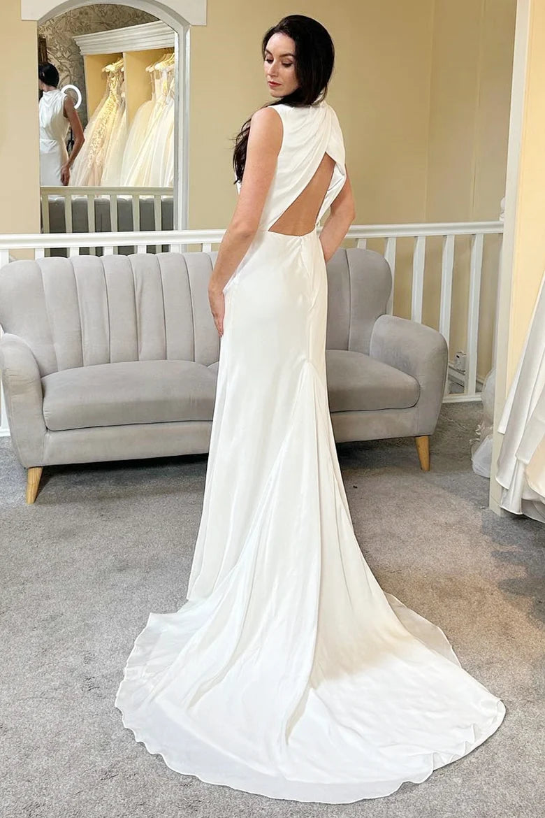White High-Collar Backless A-Line Long Wedding Dress ﻿