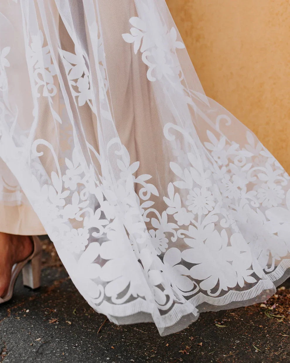 DingJiDress Wedding Dress December Wedding Deep V Neck Backless Split Fork Color Blocking Lace Applique New Pattern Plus Size Dress