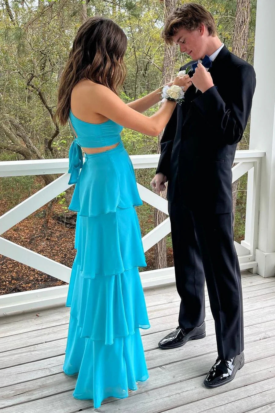 Spaghetti Straps V-Neck Sleeveless Tiered Chiffon Prom Party Dress ﻿