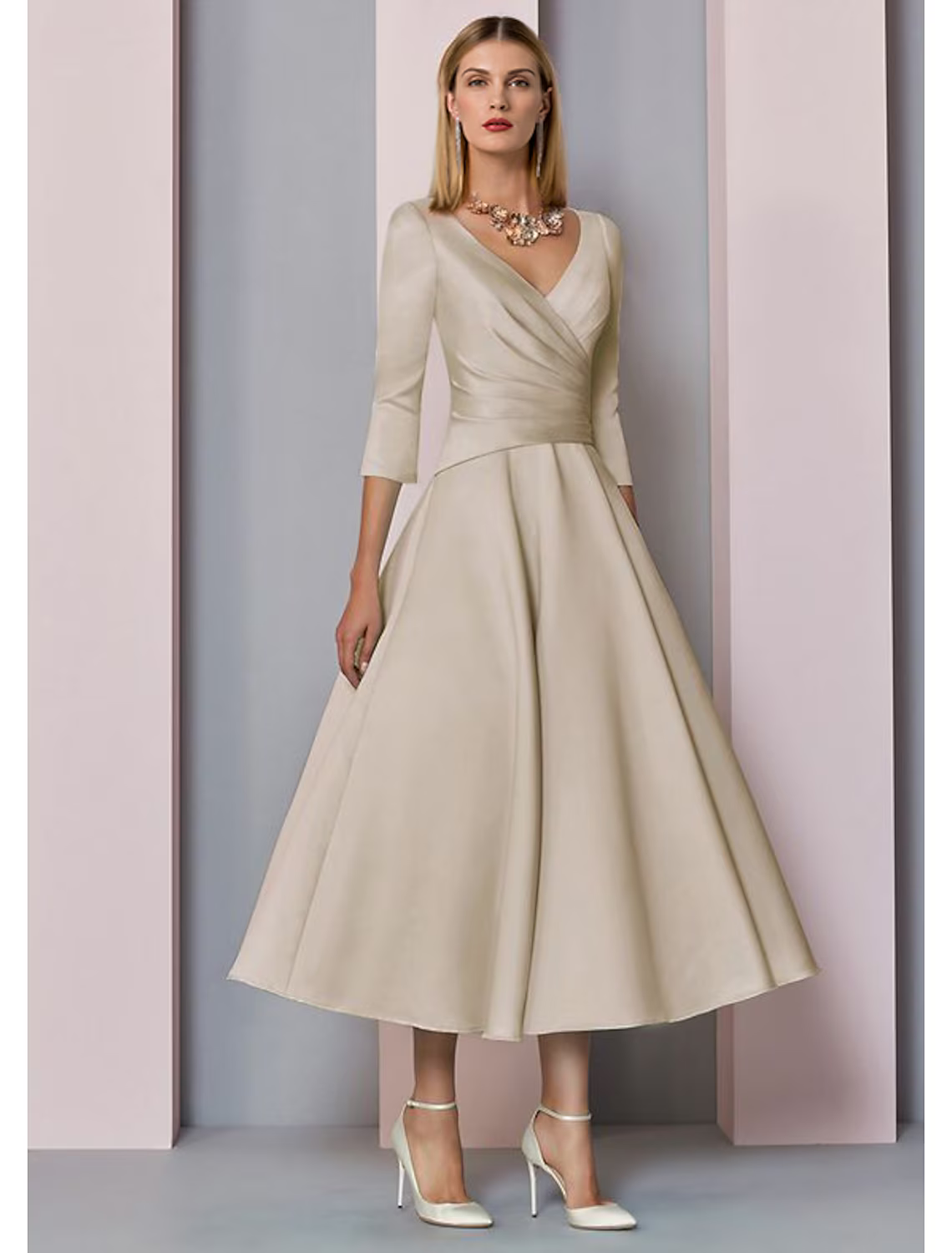 A-Line Mother of the Bride Dress Wedding Guest Vintage Plus Size Elegant V Neck Length Satin 3/4 Length Sleeve with Pleats
