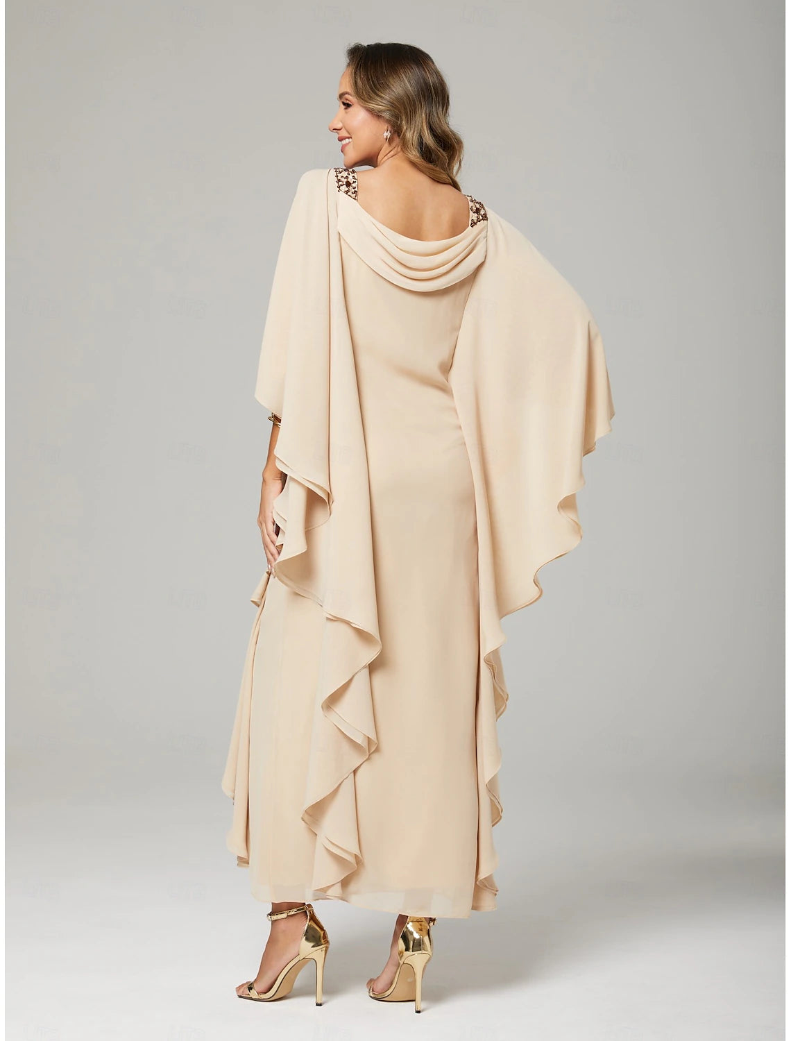 Sheath / Column Mother of the Bride Dress Wedding Guest Elegant Plus Size Crew Neck Floor Length Chiffon Half Sleeve with Beading Cascading Ruffles