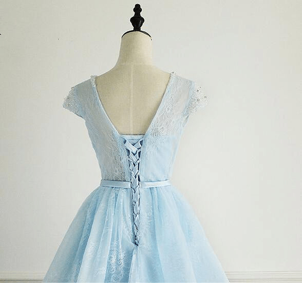 Light Blue Lace Knee Length Beaded Party DressBlue Homecoming Dresses