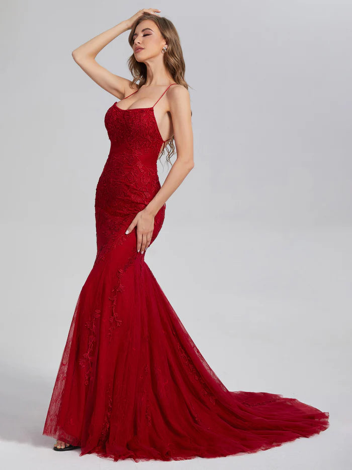 Fashionable Mermaid Square Spaghetti Straps Crisscross Back Floor-Length Appliques Lace Prom Dresses with Trailing