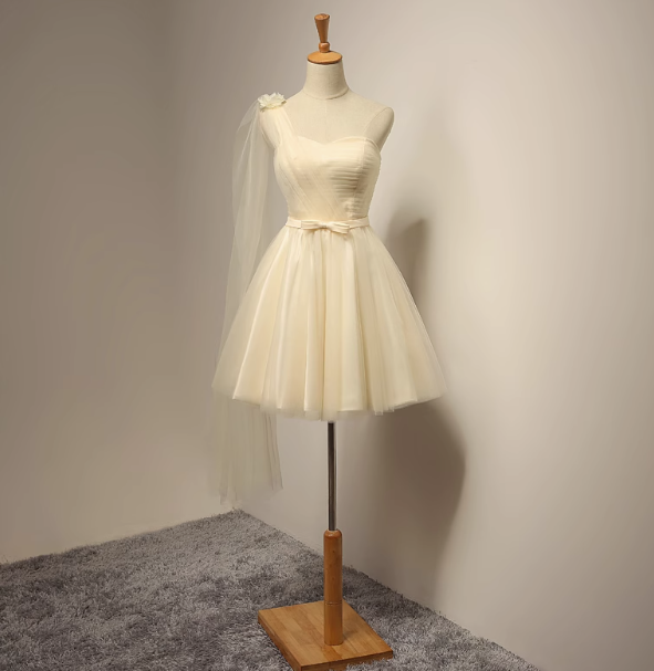 Champagne A-line sweetheart neck tulle short prom dress champagne bridesmaid dress