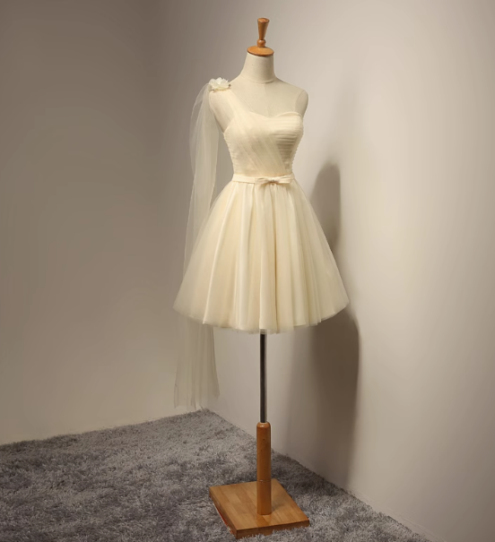 Champagne A-line sweetheart neck tulle short prom dress champagne bridesmaid dress