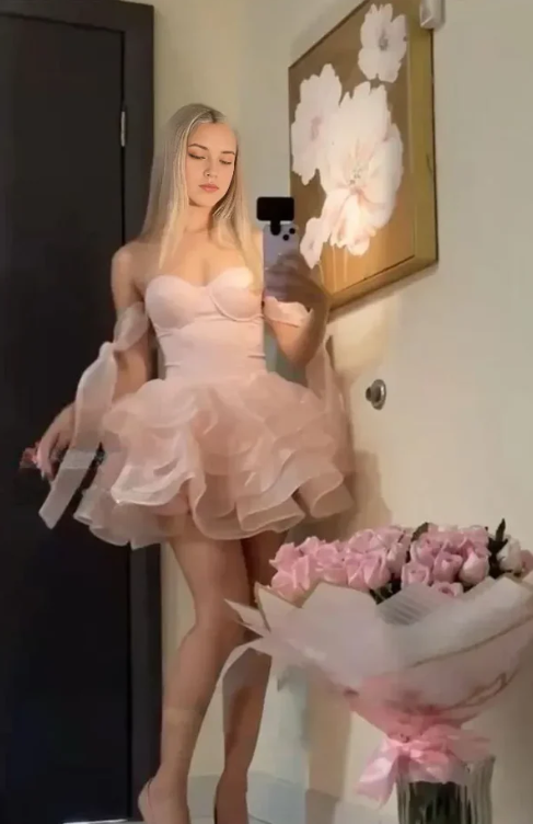 Sexy  A-Line Sweet  Sweetheart Off The Shoulder Satin Short Homecoming Dress hot sale