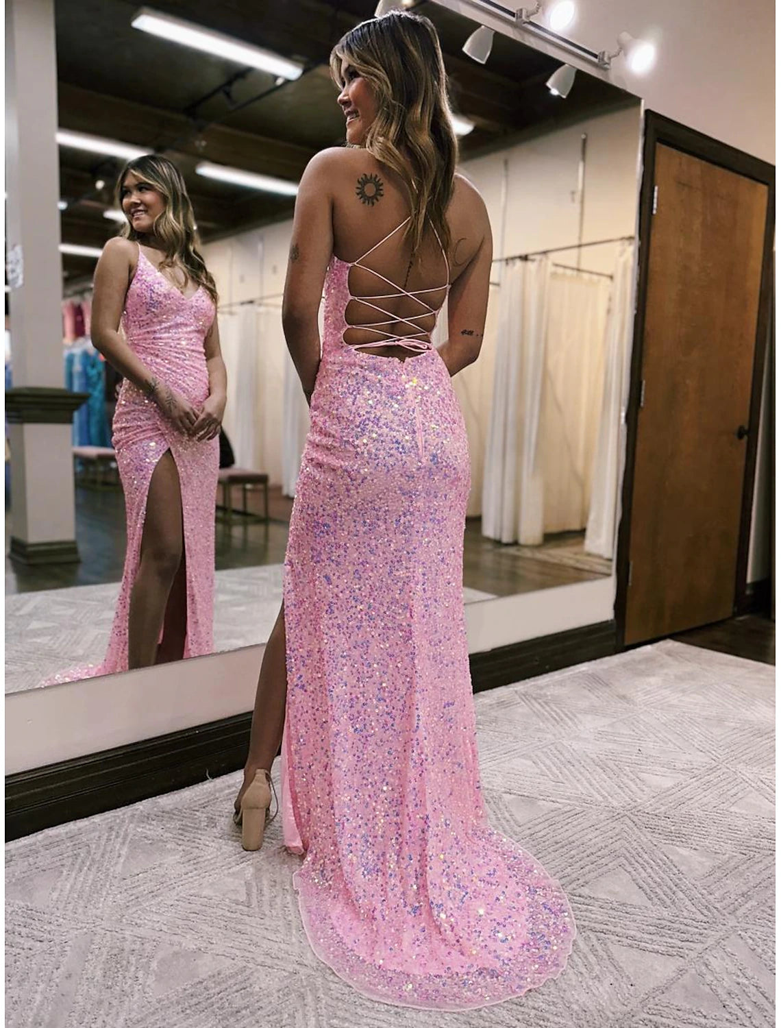 Beach Wedding Mermaid Prom Dresses Sequin Dress Formal Wedding Party Sweep Brush Train Sleeveless V Neck Sequined Backless with Slit Masquerade Dress