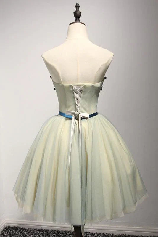DingJiDress Short Prom Dress A Line Sweetheart Cute Appliques Short Dress Bow Belt Homecoming Dress