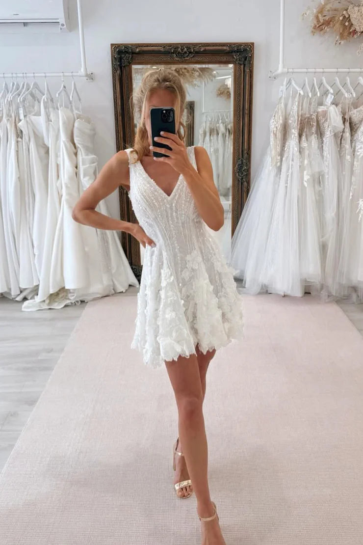 Luxurious A Line V Neck Beading Wedding Dresses with Flowers