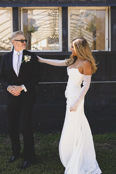 Chic Mermaid Sweetheart Elastic Satin Long Wedding Dresses with Long Sleeves