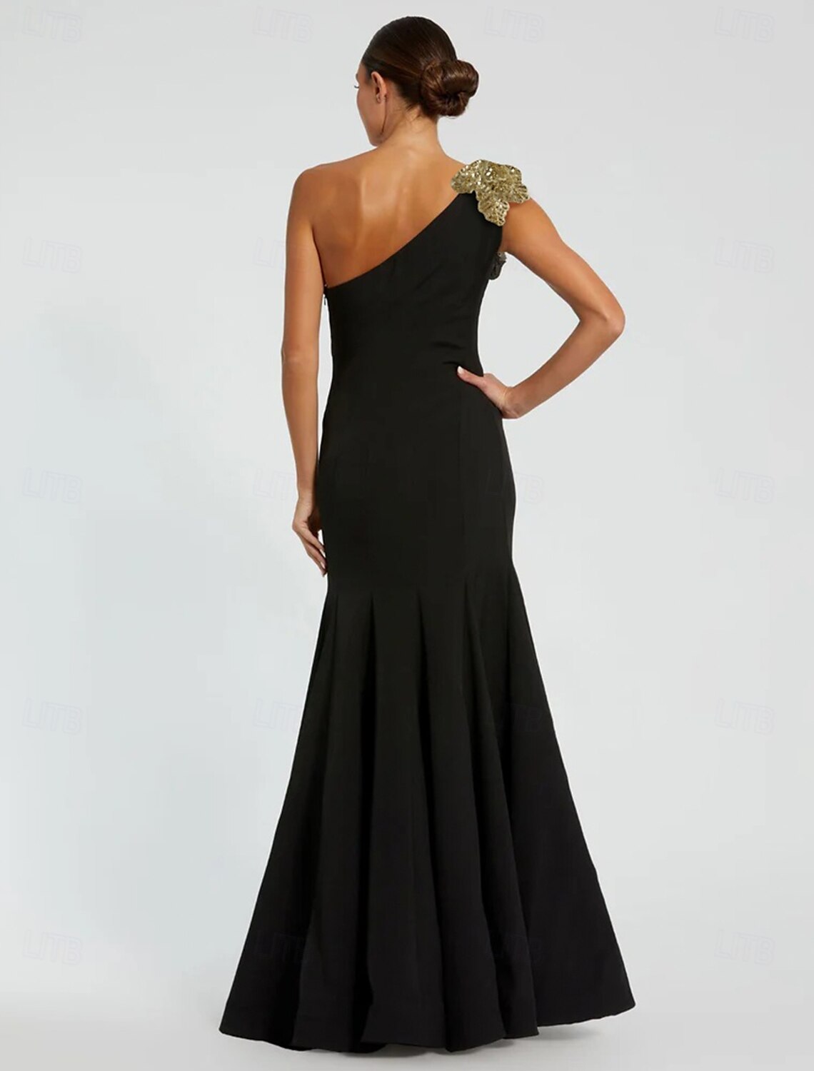 Black Gown Mermaid Evening Gown Elegant Dress Formal Floor Length Long Sleeve One Shoulder Stretch Crepe with Embroidery Appliques