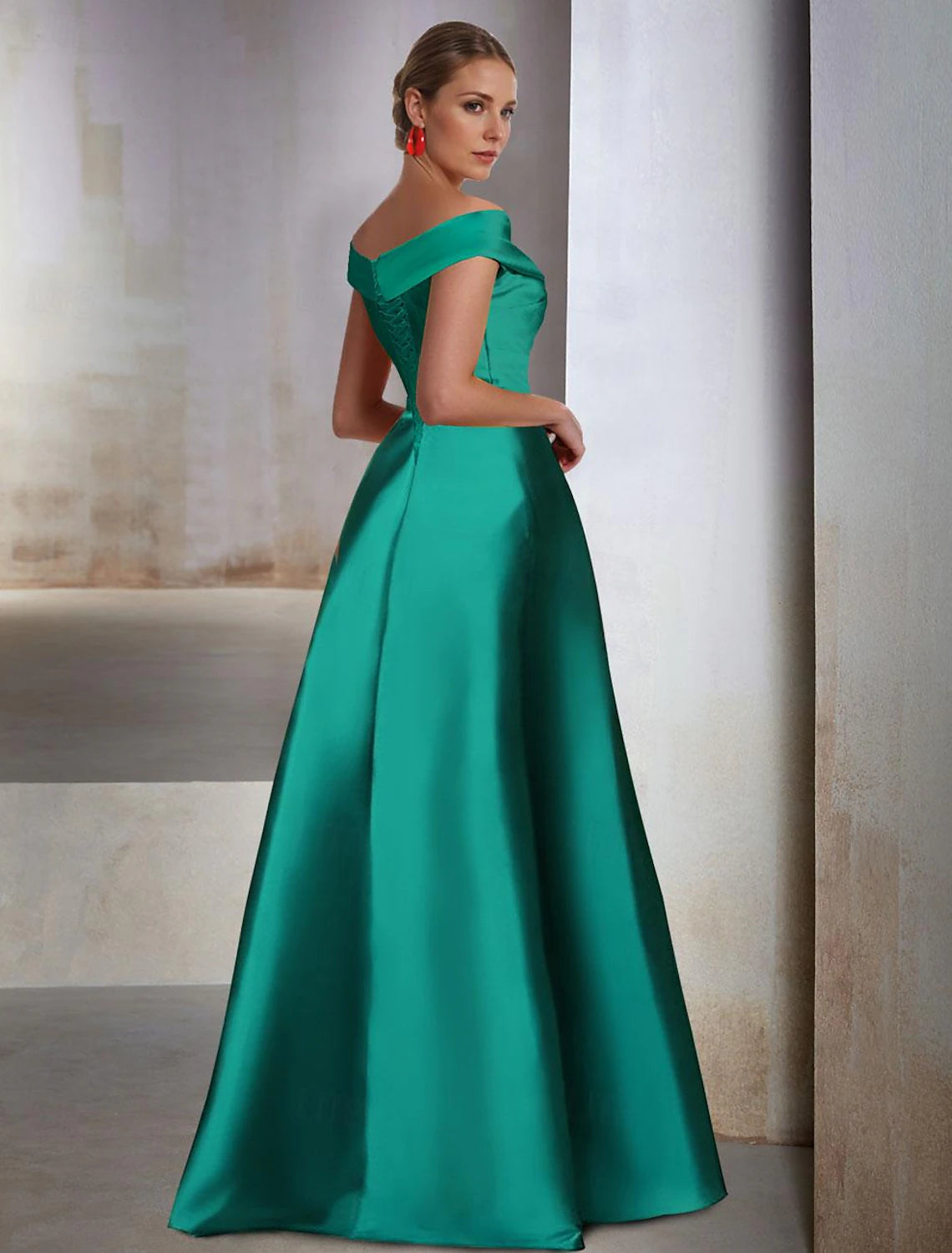 A-Line Evening Gown Elegant Dress Wedding Guest Black Tie Floor Length Sleeveless Off Shoulder Pocket Satin with Slit