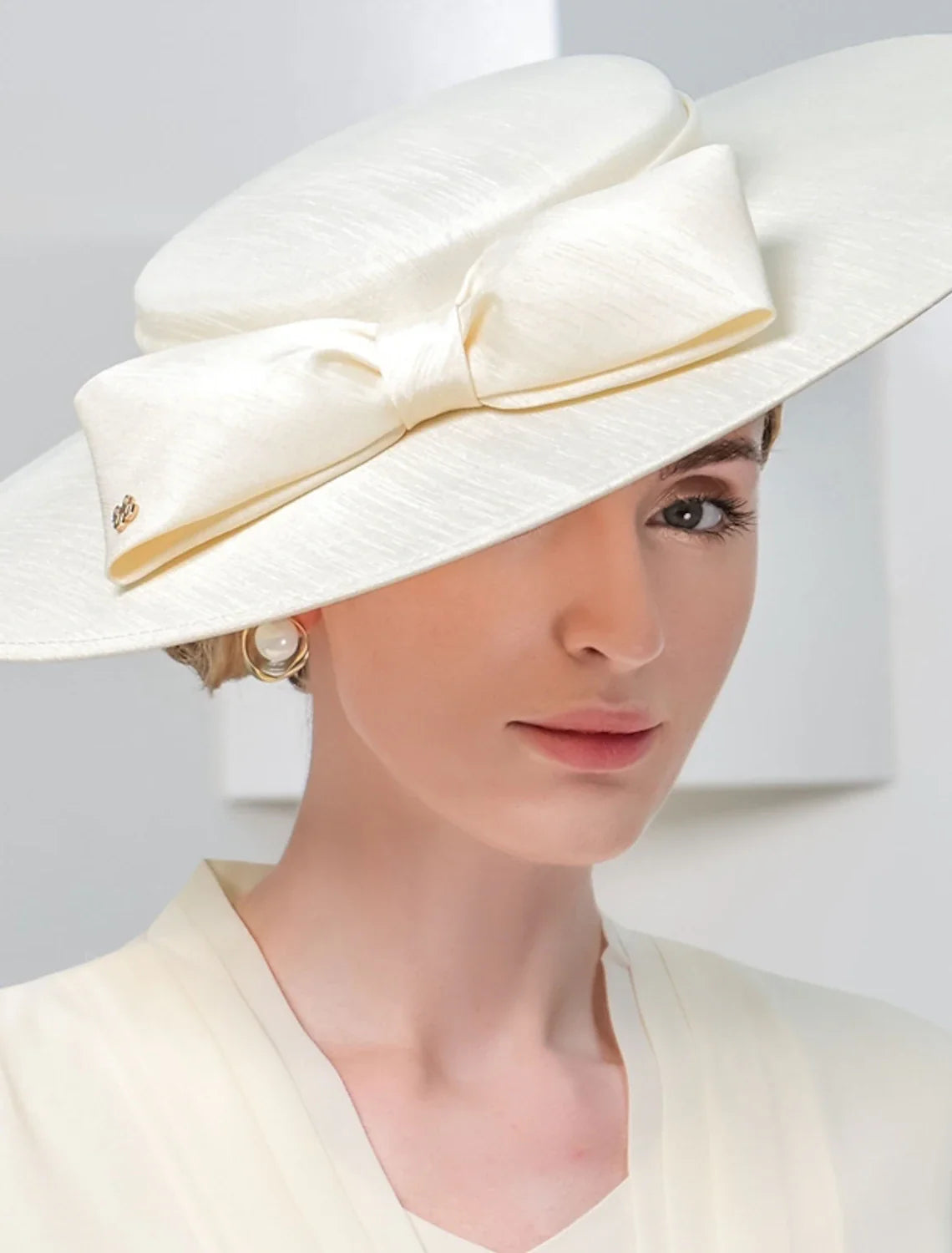 DingJiDress Elegant Sweet Flax Hats with Bowknot / Pure Color 1PC Special Occasion / Party / Evening Headpiece/ Office & Career / Graduation / Congratulations / Anniversary