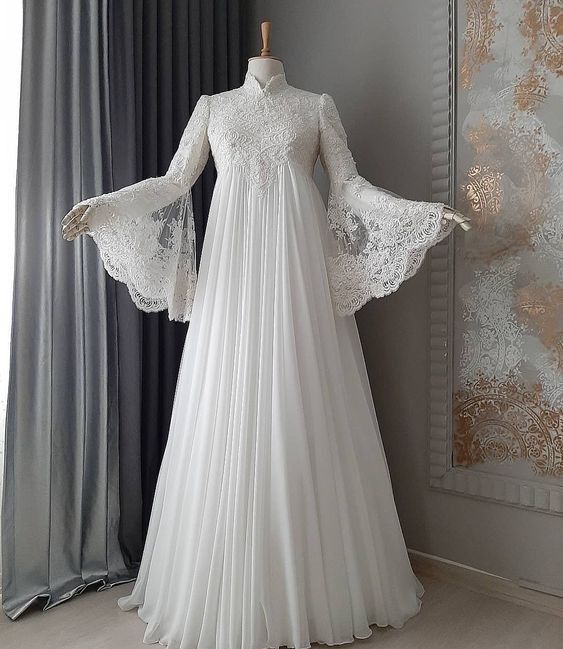 Elegant flare sleeve lace wedding dress