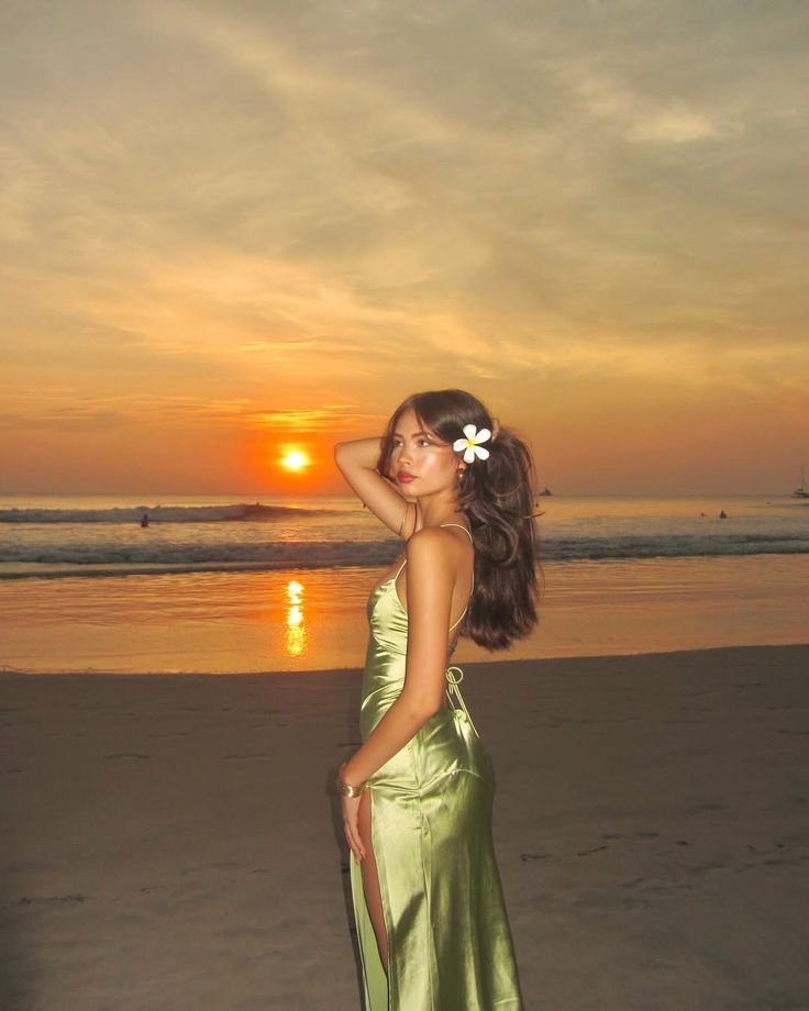 New V-neck Long Beach Green Dress Backless Lace-up Sleeveless Satin Long Prom Party Dress