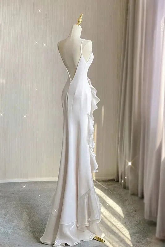 White Sheath Halter Backless Wedding Dress