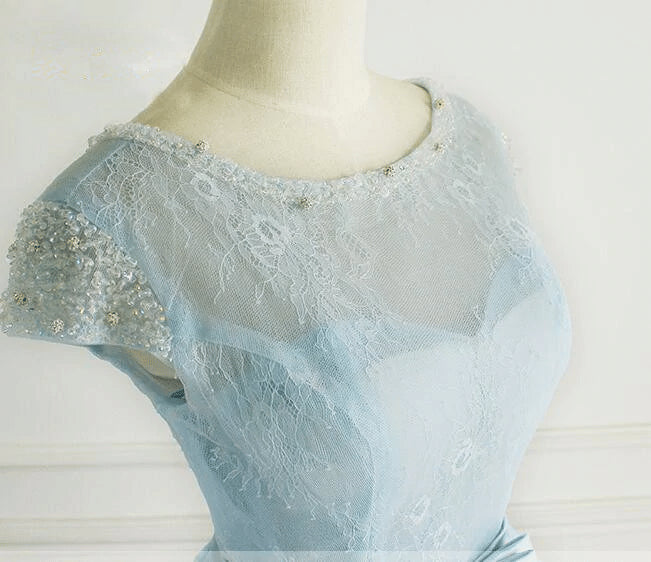 Light Blue Lace Knee Length Beaded Party DressBlue Homecoming Dresses