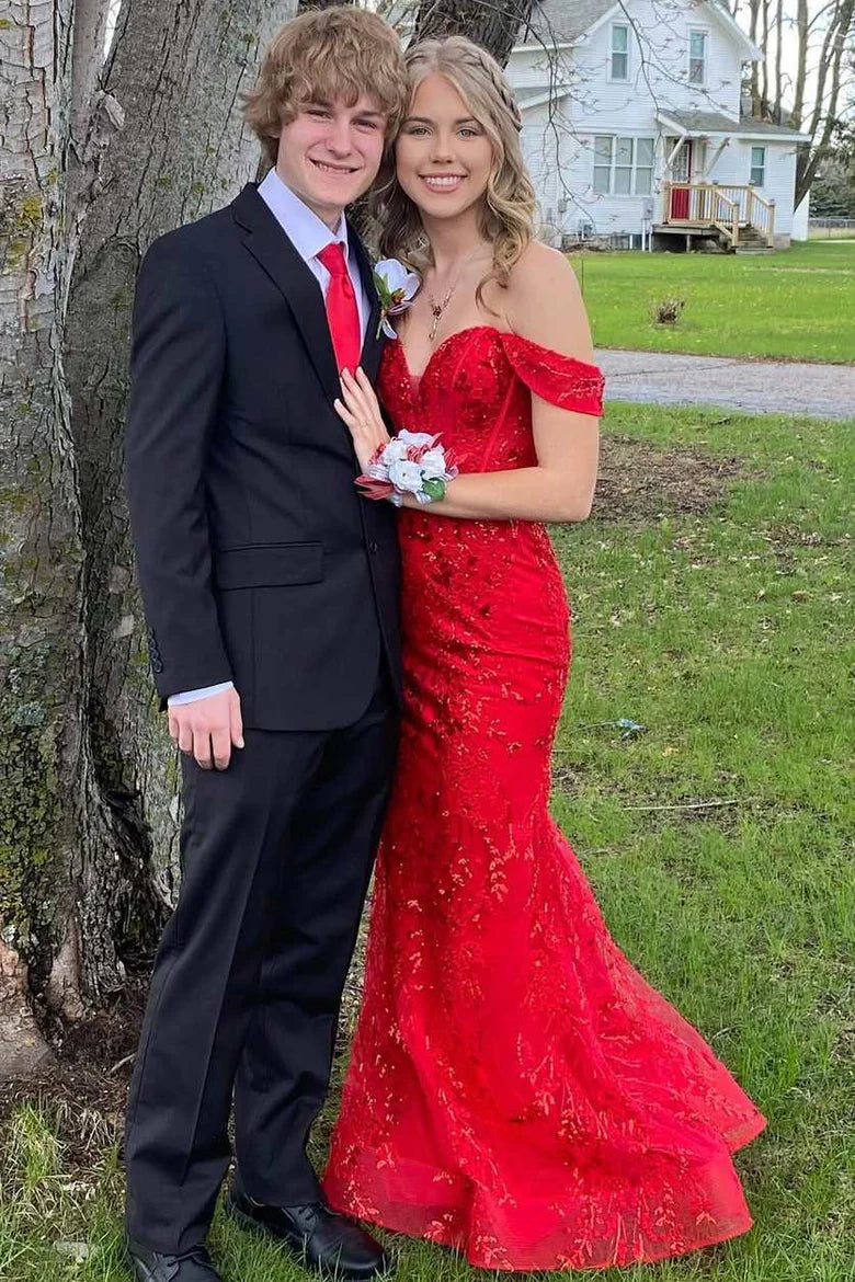 Red Off-Shoulder Sweetheart Appliques Mermaid Long Formal Prom Dress ﻿