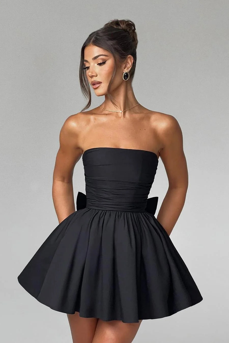 Black Sleeveless Strapless A Line Homecoming Dress With Bowknot