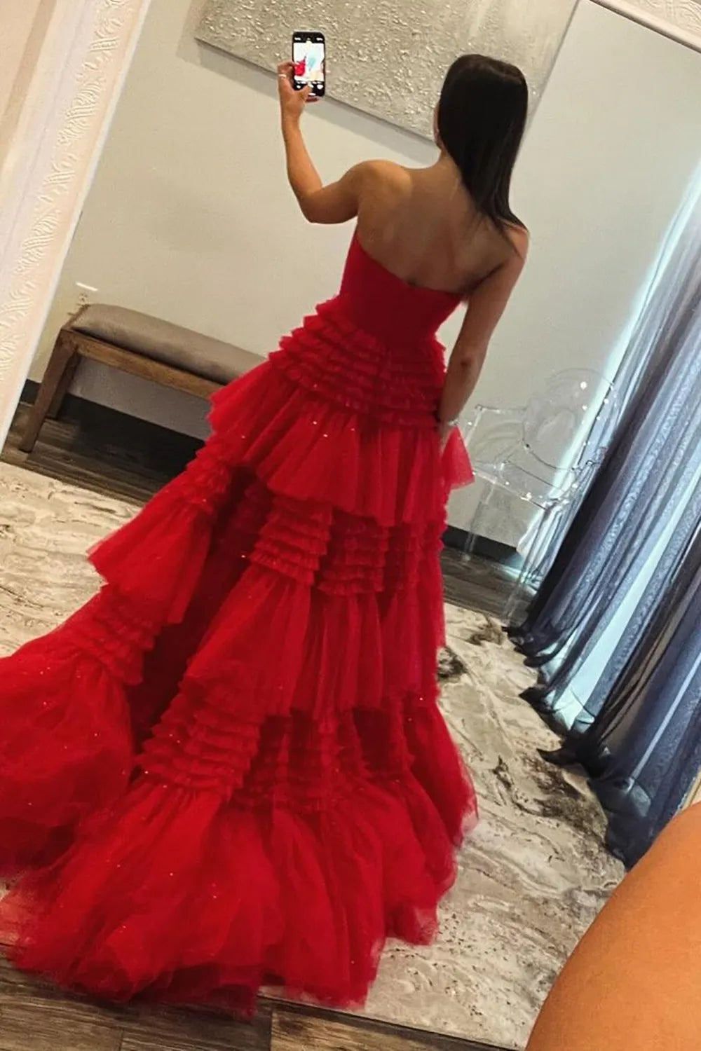 Fashionable and elegant A-line strapless long slit chiffon multi-layer dance party dress