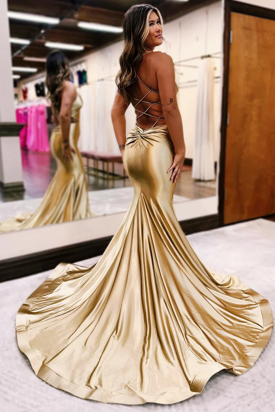 Fashionable Gold Mermaid V-Neck Sleeveless Lace-Up Floor-Length Long Prom Dresses