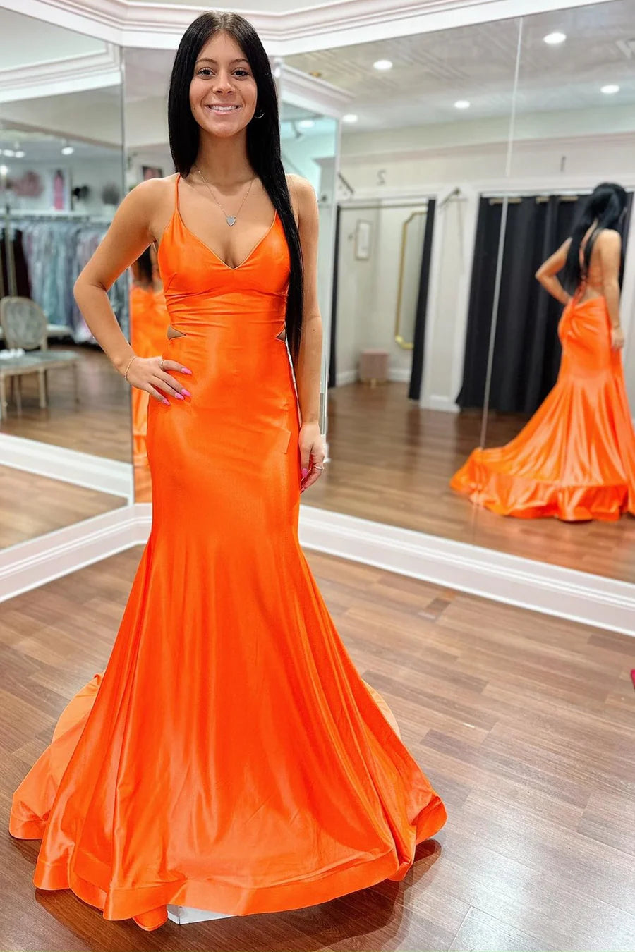 Fashionable Gold Mermaid V-Neck Sleeveless Lace-Up Floor-Length Long Prom Dresses