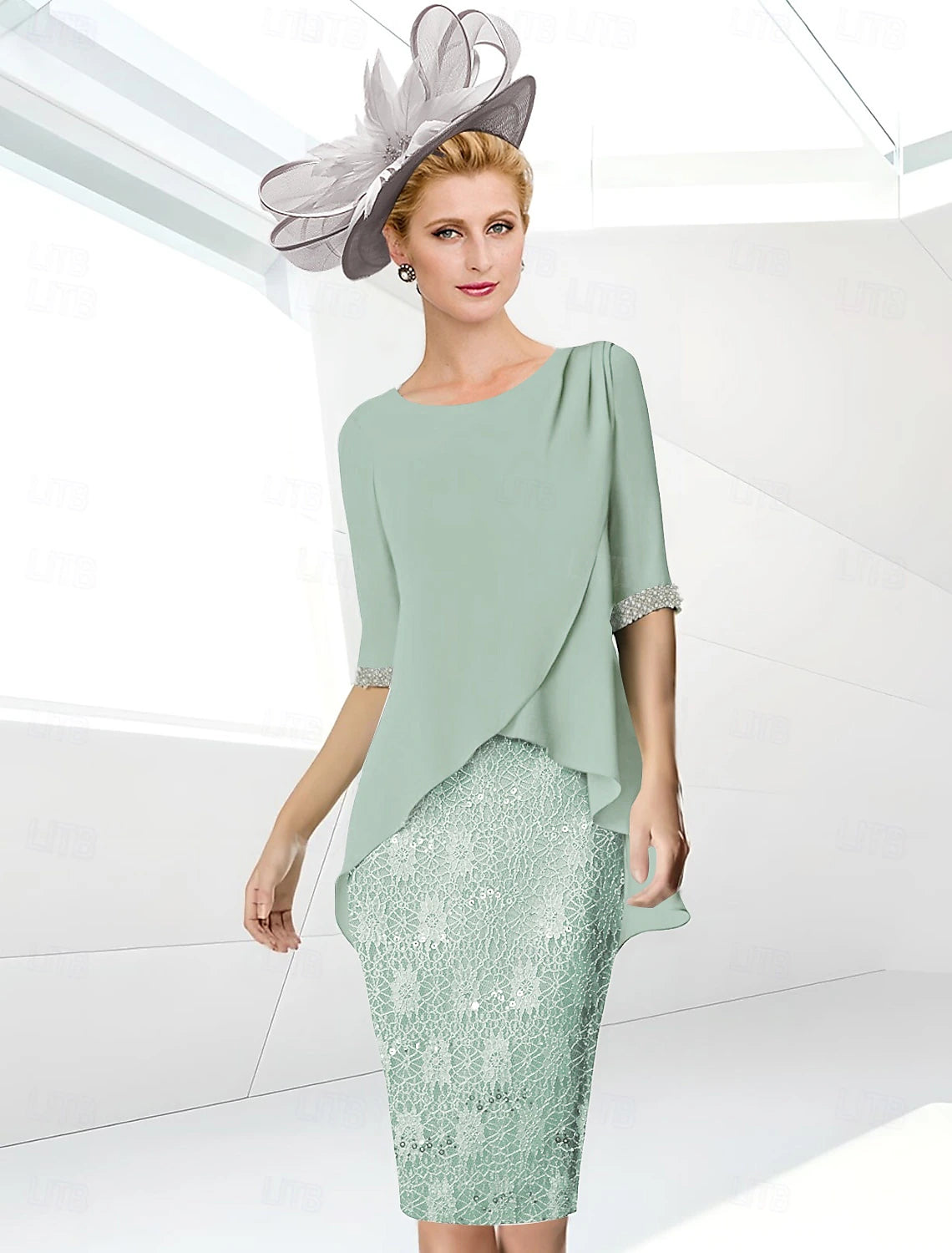 Beach Wedding Sheath Mother of the Bride Dress Elegant Jewel Neck Knee Length Sequined Stretch Chiffon Half Sleeve with Lace Ruching