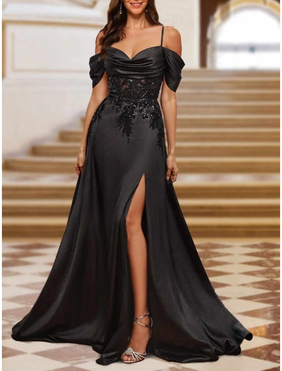 A-Line Evening Gown Elegant Dress Evening Party Floor Length Sleeveless Sweetheart Satin with Slit Appliques