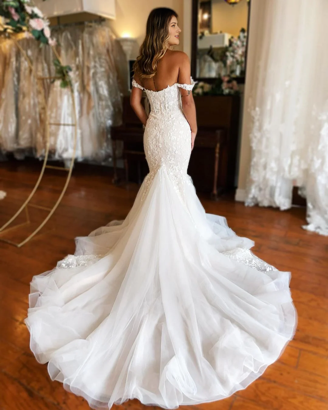 DingJiDress Formal Women's Dresses Off The Shoulder Lace Applique Mermaid Cultivate oneself Long Backless Wedding Dress