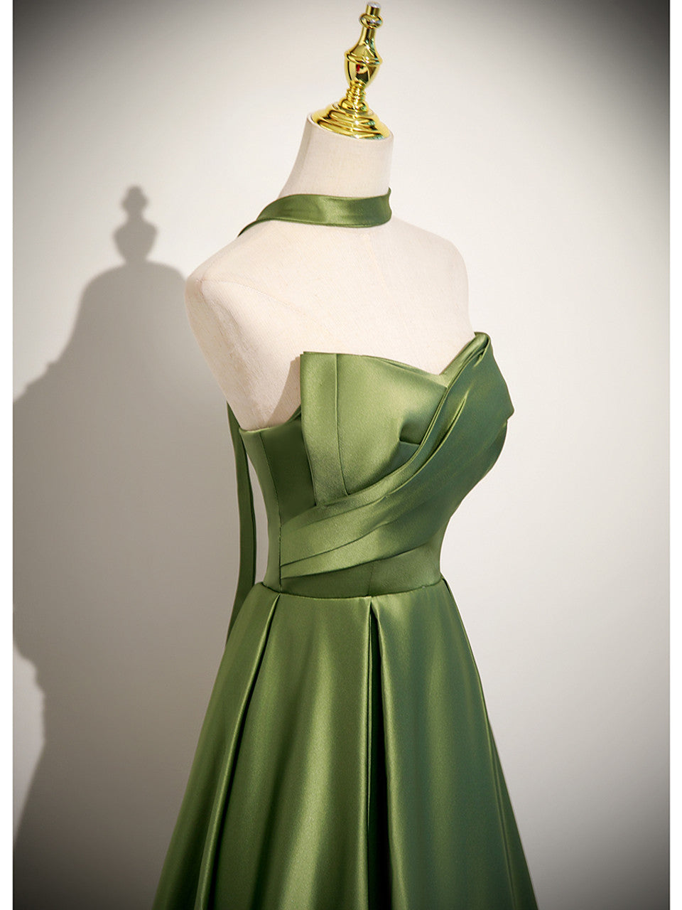 Fashion Green Satin Strapless Pleats Prom Dress
