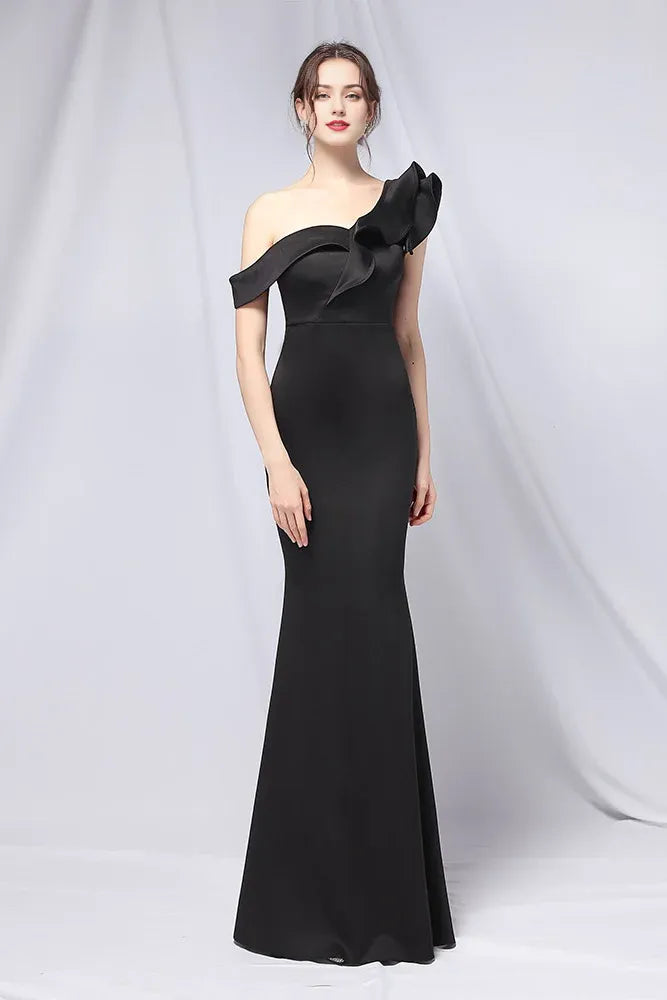 Solid color one shoulder banquet evening dress