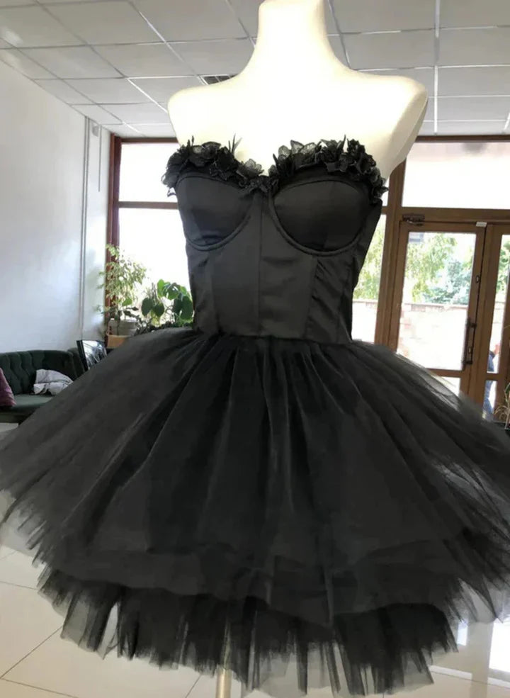 Black Tulle Sweetheart Short Homecoming DressBlack Prom Dress