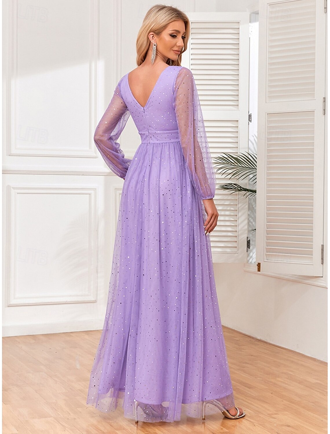 A-Line Evening Gown Elegant Dress Formal Wedding Floor Length Long Sleeve V Neck Belt / Sash Lace with Glitter