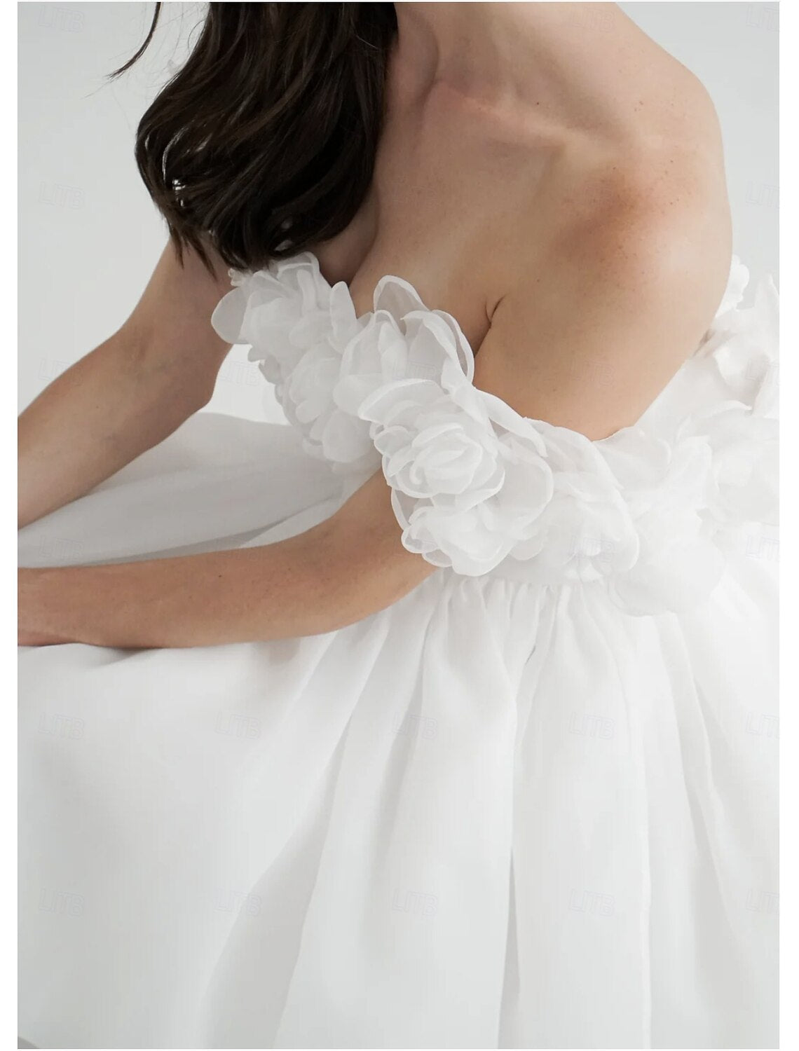 A-Line Cocktail Dresses Elegant Dress Homecoming Cocktail Party Short  Mini Short Sleeve Off Shoulder Satin with Shouder Flower Derby Dresses