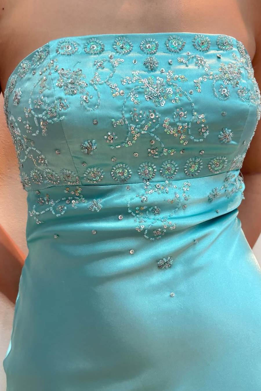 Elegant Strapless Scoop Neck Appliques Sleeveless Long Prom Dress ﻿