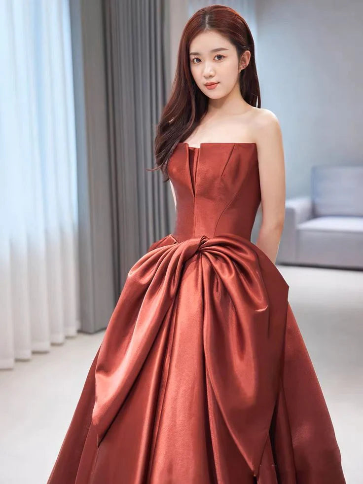 Simple, elegant, and fashionable satin strapless ball gown