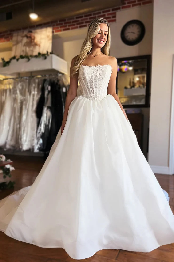 Fashion A Line Scoop Neck Organza Satin Long Wedding Dress with Appliques