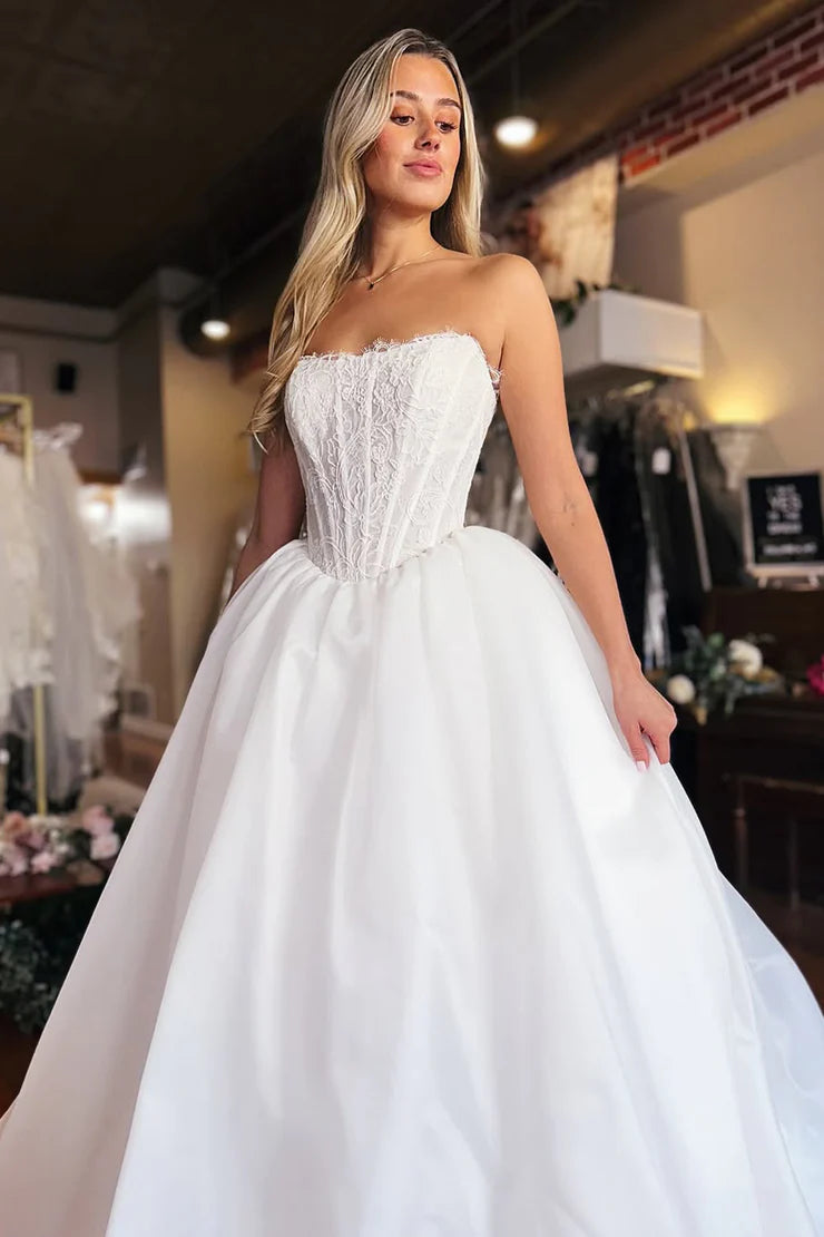 Fashion A Line Scoop Neck Organza Satin Long Wedding Dress with Appliques