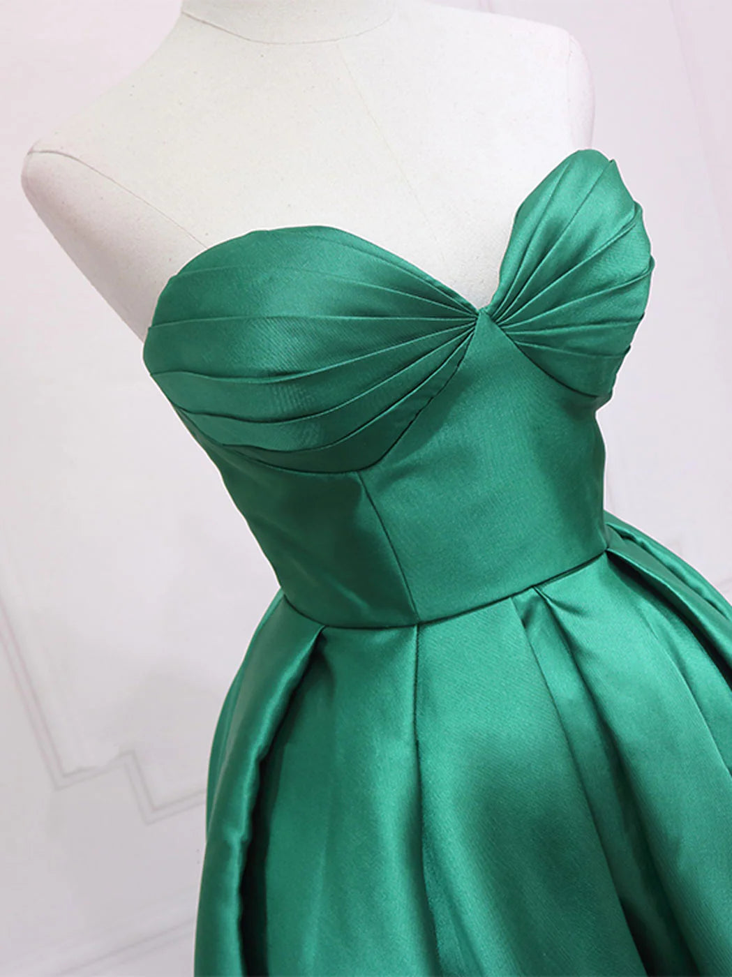 Simple Sweetheart Neck Green High Low Prom DressGreen Homecoming Dress