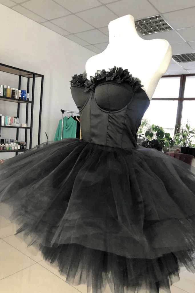 Black Tulle Sweetheart Short Homecoming DressBlack Prom Dress