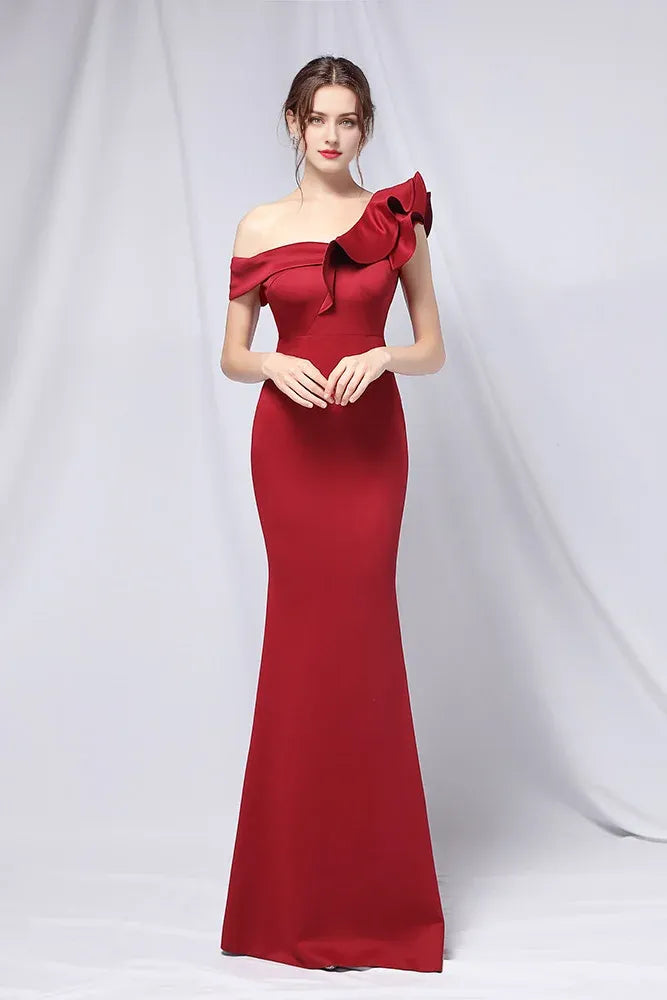 Solid color one shoulder banquet evening dress