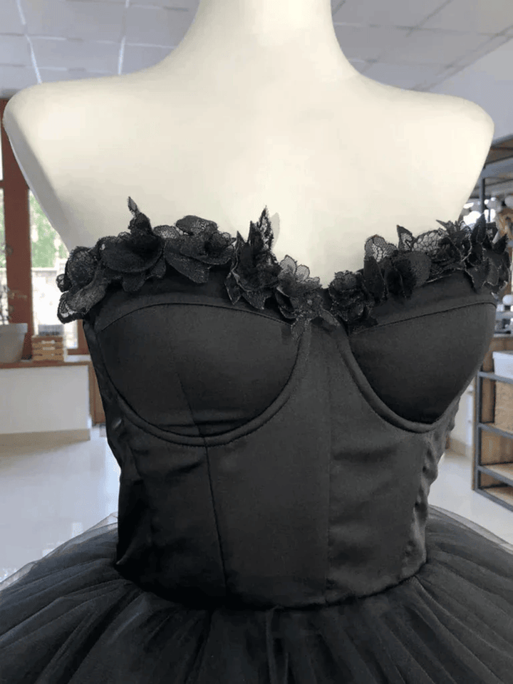 Black Tulle Sweetheart Short Homecoming DressBlack Prom Dress