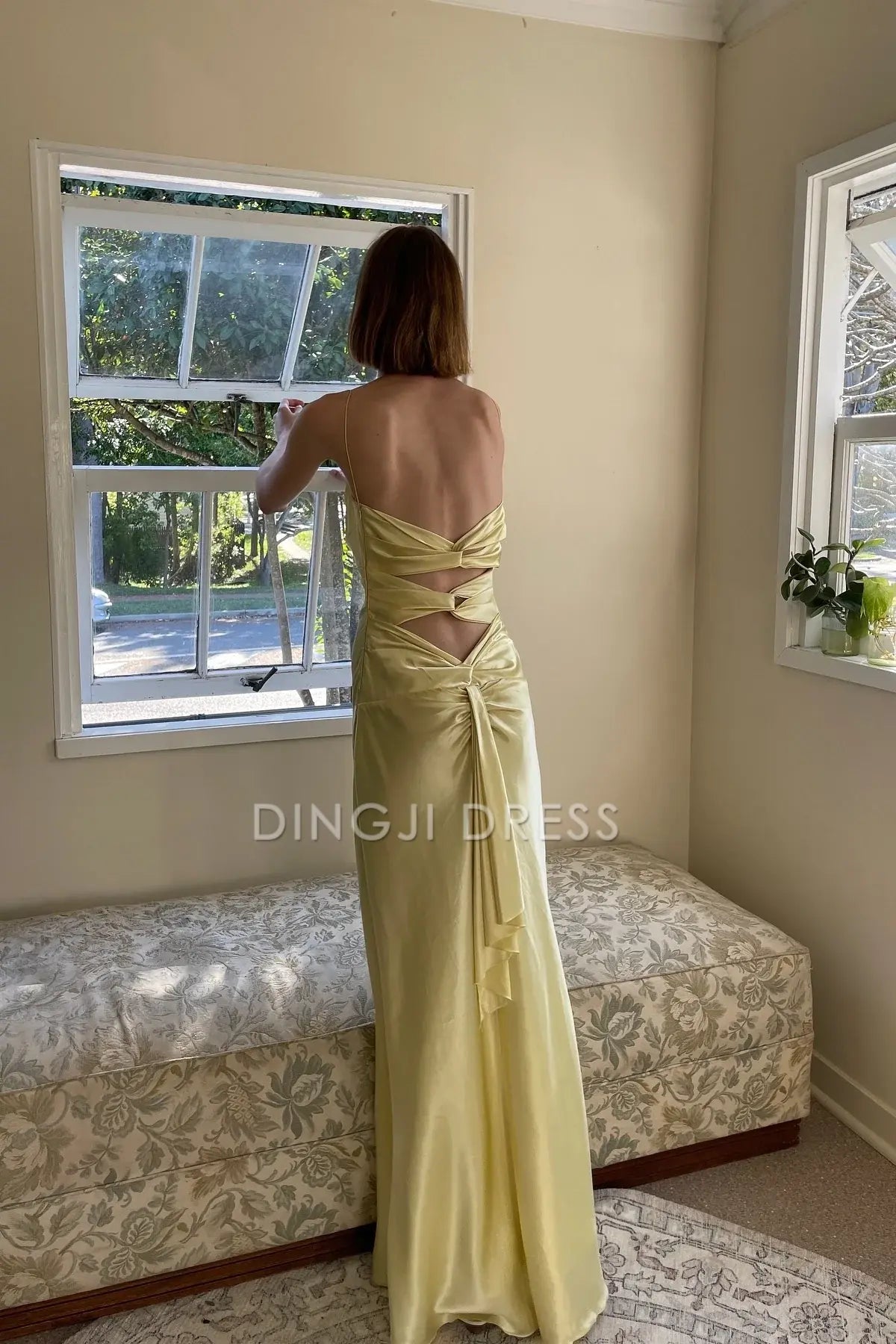 DingJiDress Chic Sheath Deep V Neck Spaghetti Straps with Keyhole Back Long Fashion Prom Dress