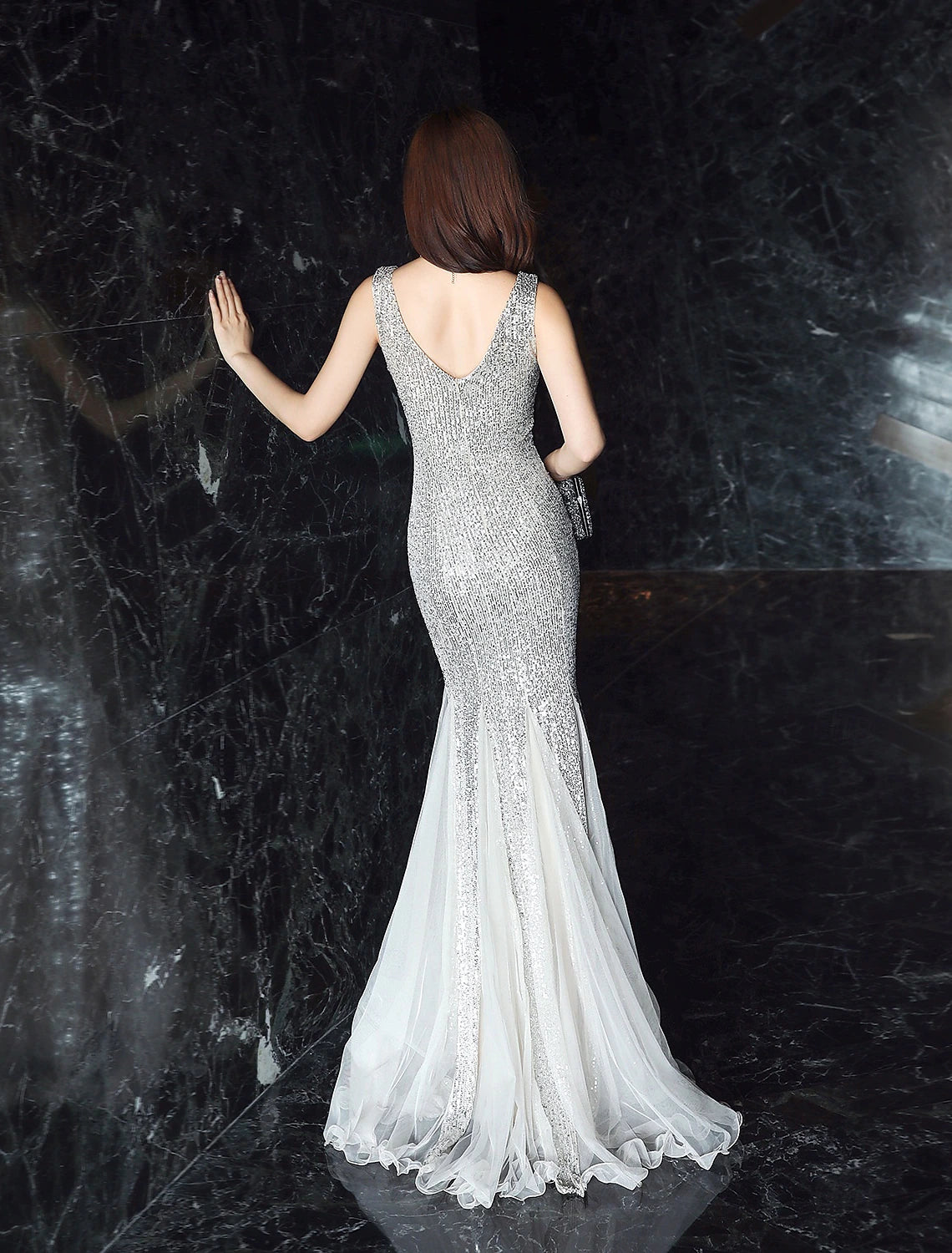 Mermaid / Trumpet Prom Dresses Elegant Dress Formal Wedding Floor Length Sleeveless V Neck Sequined with Glitter Tassel